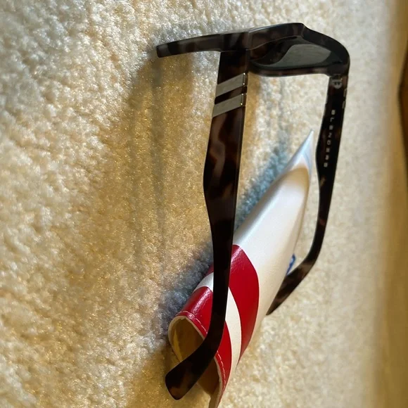 Blenders Sunglasses - Picture 3 of 5